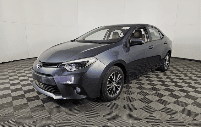 2016 Toyota Corolla LE Plus FWD photo