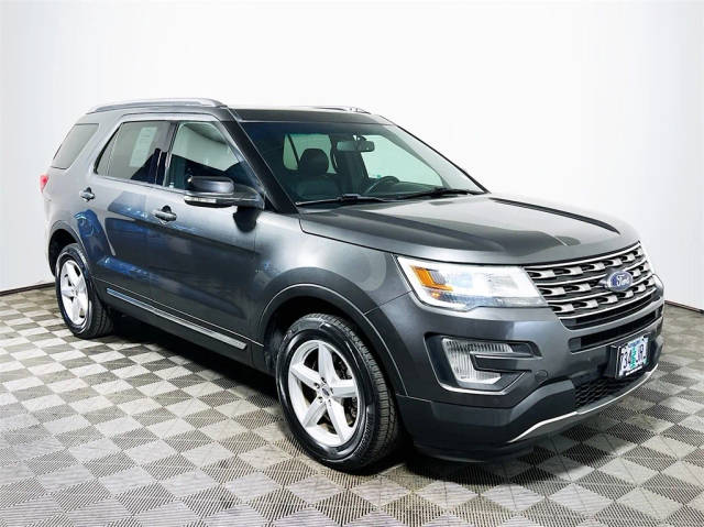 2016 Ford Explorer XLT 4WD photo