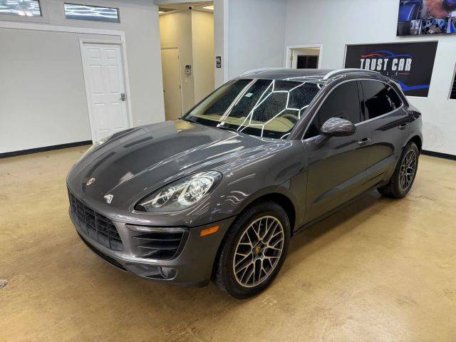 2016 Porsche Macan S AWD photo