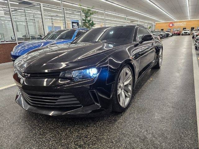 2016 Chevrolet Camaro 1LT RWD photo