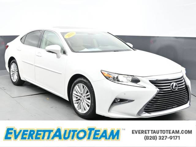 2016 Lexus ES  FWD photo