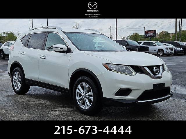 2016 Nissan Rogue SV AWD photo
