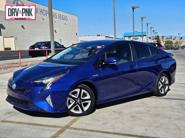 2016 Toyota Prius Three Touring FWD photo