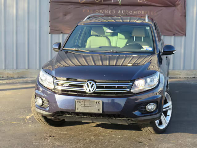 2016 Volkswagen Tiguan R-Line FWD photo