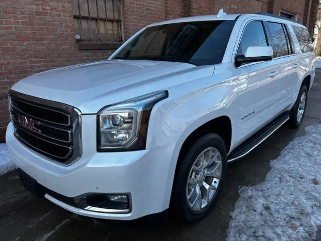 2016 GMC Yukon XL SLT 4WD photo