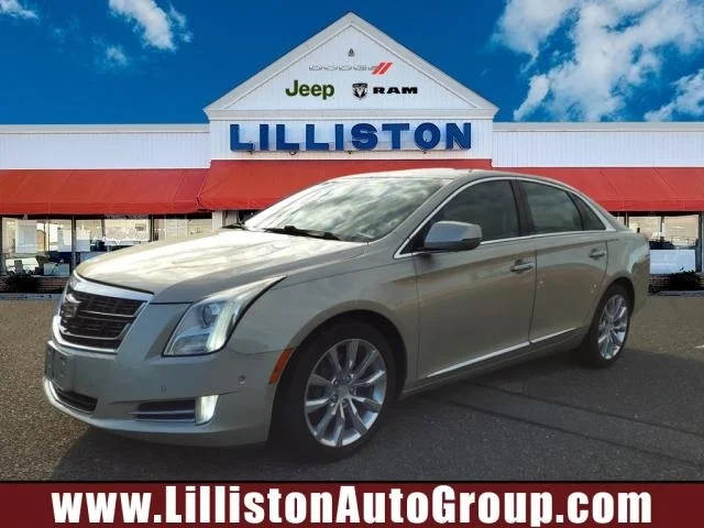 2016 Cadillac XTS Luxury Collection FWD photo