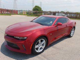 2016 Chevrolet Camaro 1LT RWD photo