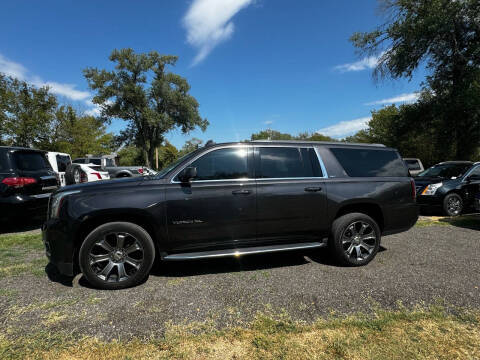 2016 GMC Yukon XL SLT 4WD photo