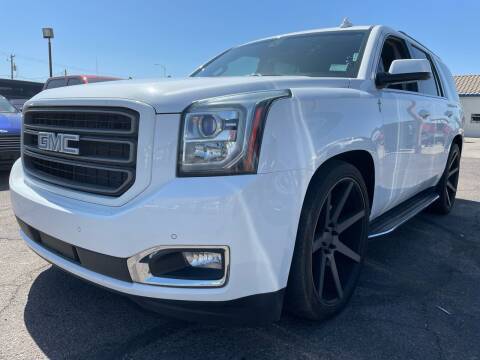 2016 GMC Yukon SLE RWD photo