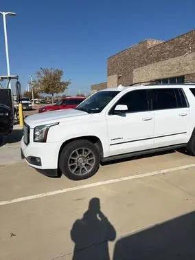 2016 GMC Yukon XL Denali 4WD photo