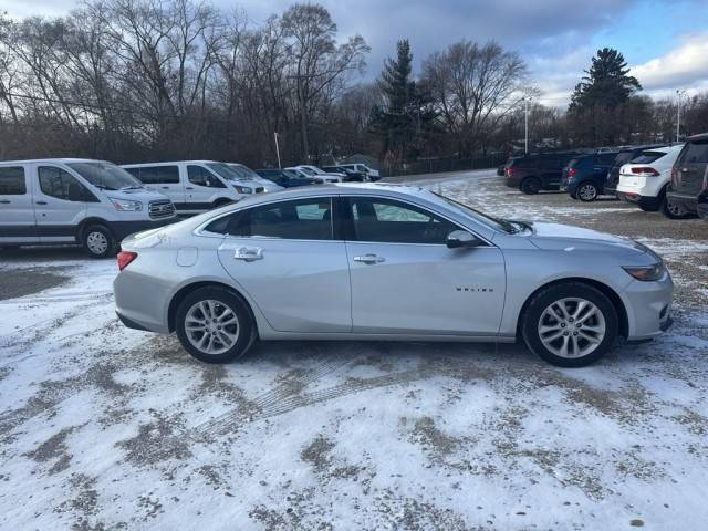 2016 Chevrolet Malibu LT FWD photo