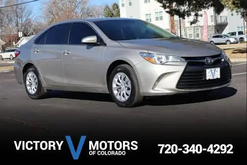 2016 Toyota Camry LE FWD photo