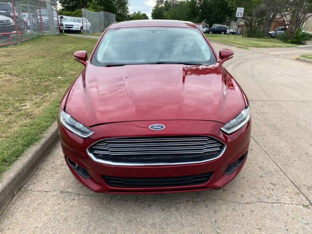 2016 Ford Fusion SE FWD photo