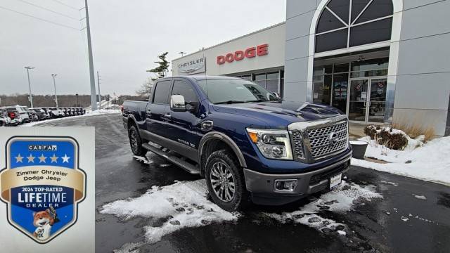2016 Nissan Titan XD Platinum Reserve 4WD photo