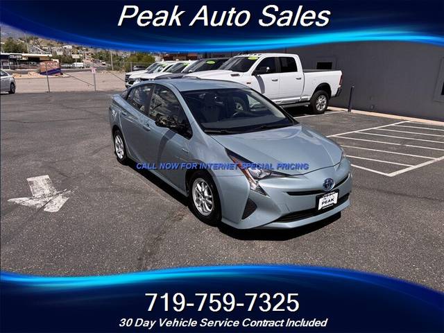 2016 Toyota Prius Three FWD photo