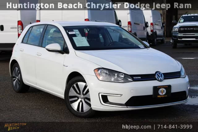 2016 Volkswagen e-Golf SE FWD photo