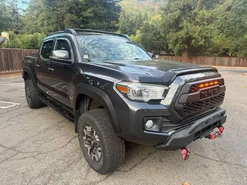 2016 Toyota Tacoma  4WD photo
