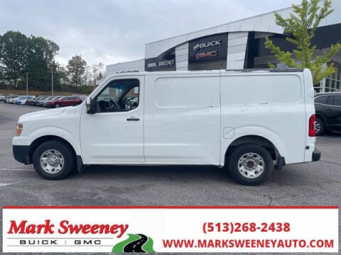 2016 Nissan NV Cargo SV RWD photo