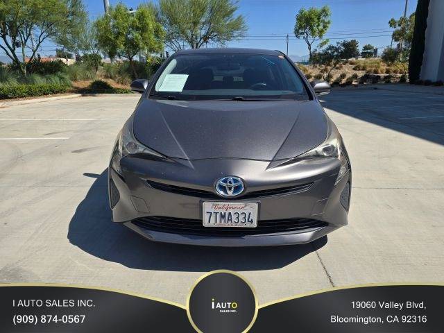 2016 Toyota Prius Two FWD photo