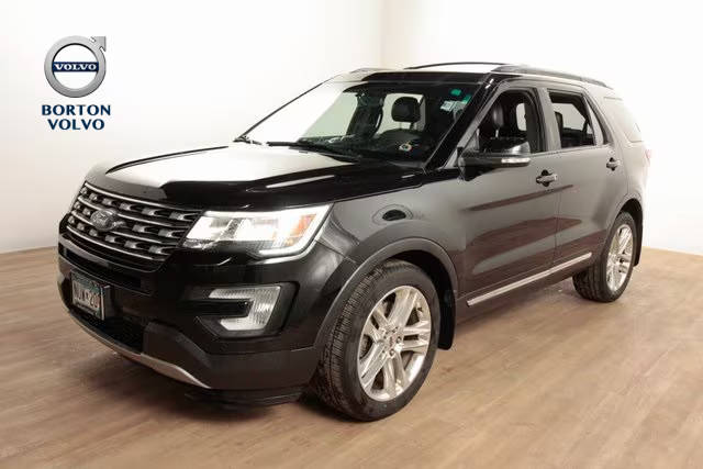 2016 Ford Explorer XLT 4WD photo