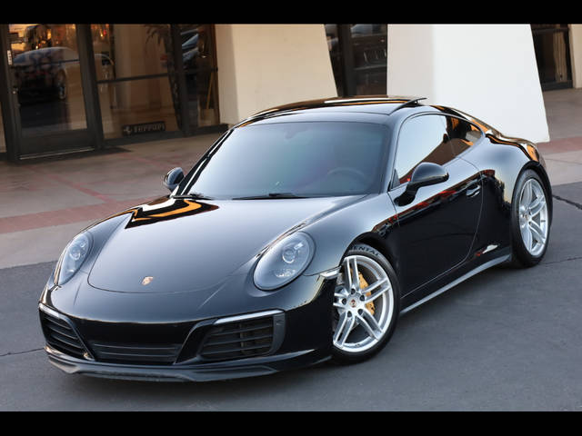 2017 Porsche 911 Carrera 4 AWD photo