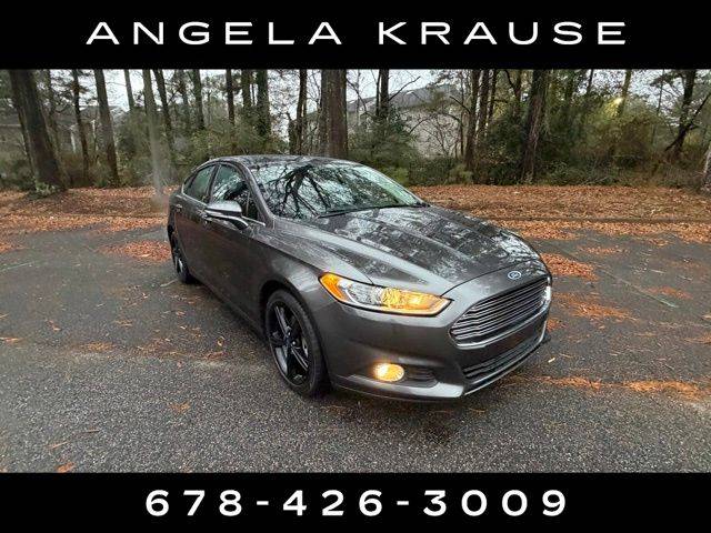 2016 Ford Fusion SE FWD photo