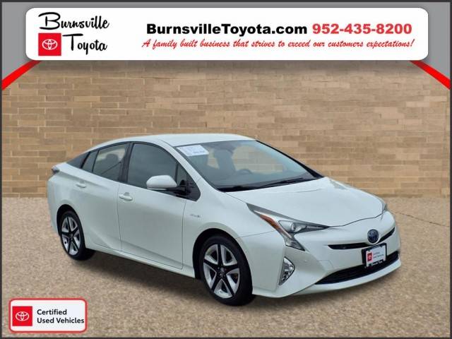 2016 Toyota Prius Four Touring FWD photo