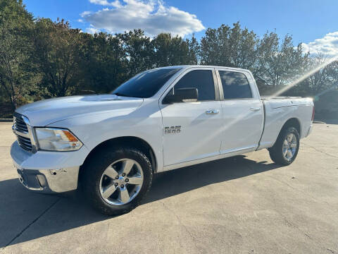 2016 Ram 1500 Big Horn 4WD photo