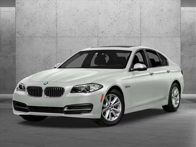 2016 BMW 5 Series 528i RWD photo