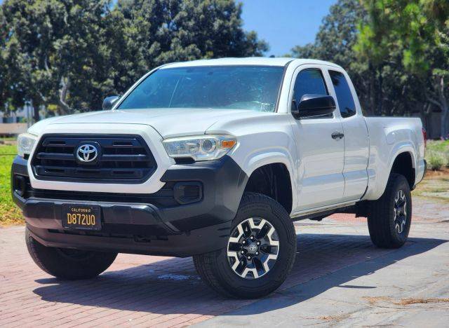 2016 Toyota Tacoma SR RWD photo