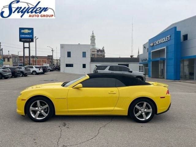 2015 Chevrolet Camaro LT RWD photo