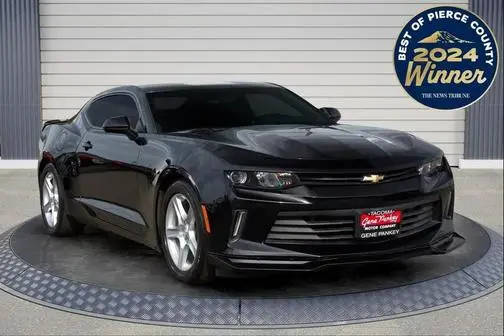 2016 Chevrolet Camaro 1LT RWD photo