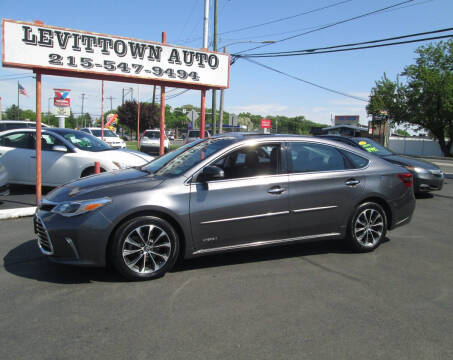 2016 Toyota Avalon XLE Premium FWD photo