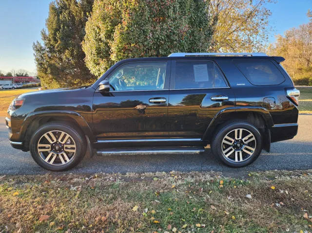 2016 Toyota 4Runner Limited 4WD photo