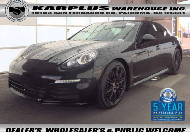 2016 Porsche Panamera  RWD photo