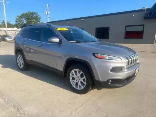 2016 Jeep Cherokee Latitude 4WD photo