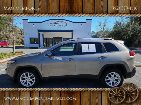 2016 Jeep Cherokee Latitude FWD photo