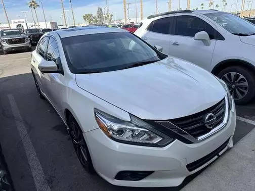 2016 Nissan Altima 2.5 SV FWD photo