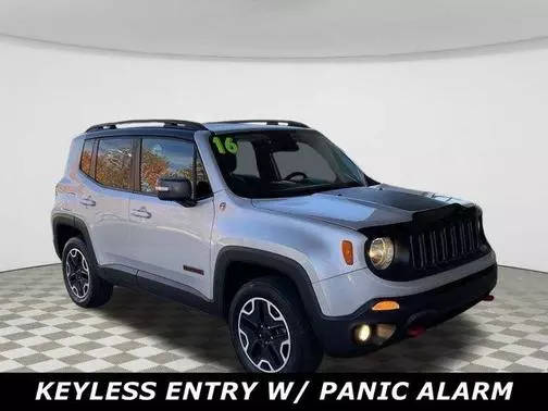 2016 Jeep Renegade Trailhawk 4WD photo