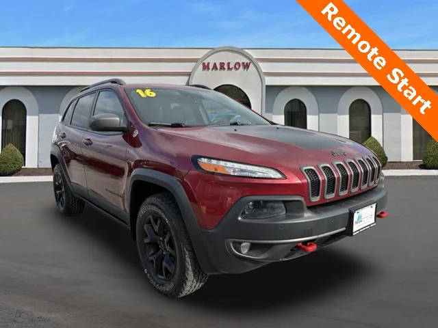 2016 Jeep Cherokee Trailhawk 4WD photo