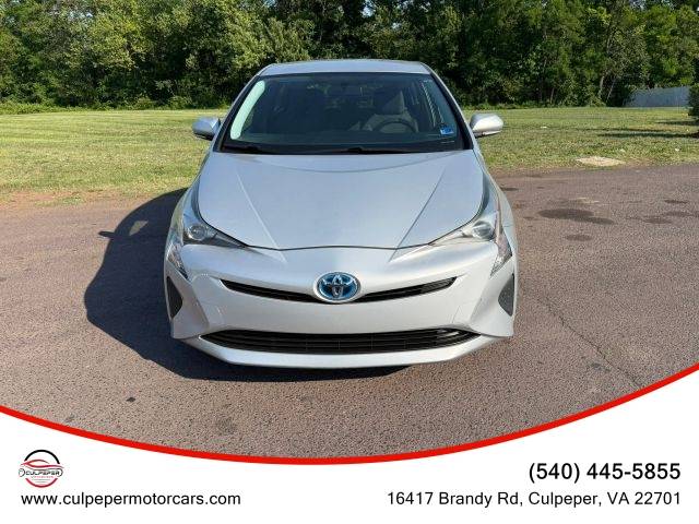 2016 Toyota Prius Two FWD photo