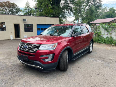 2016 Ford Explorer XLT 4WD photo