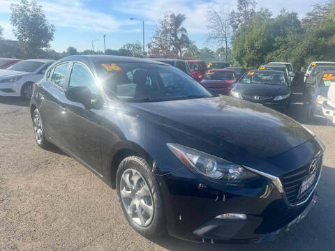 2016 Mazda 3 i Sport FWD photo