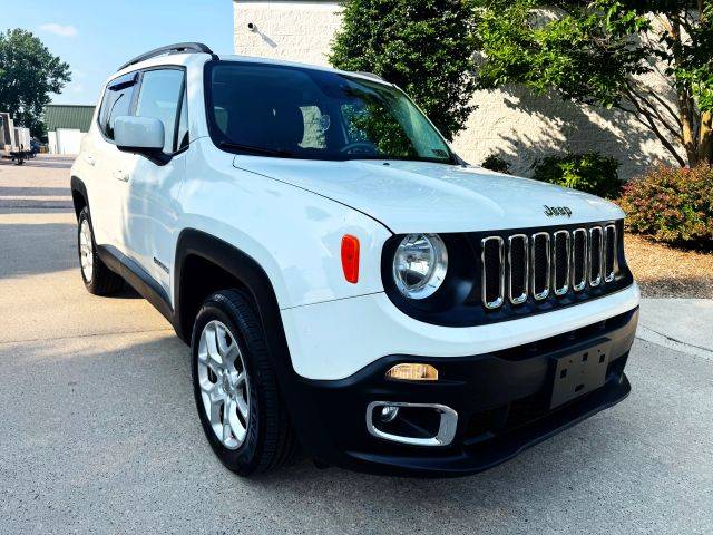 2016 Jeep Renegade Latitude 4WD photo