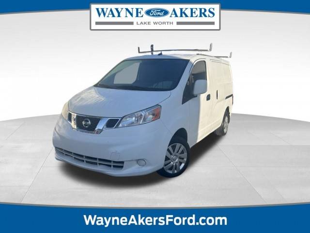 2016 Nissan NV200 SV FWD photo