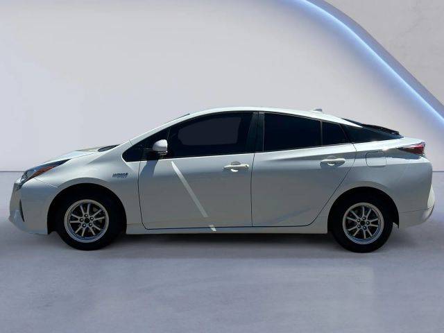 2016 Toyota Prius Two FWD photo