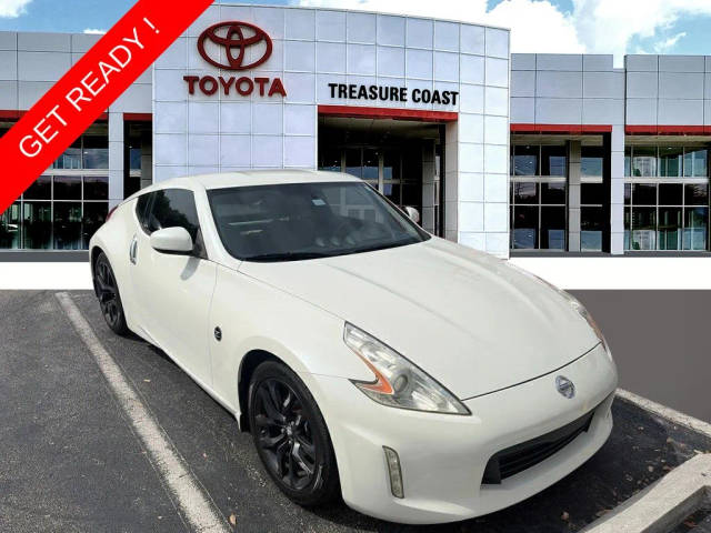 2016 Nissan 370Z RWD photo