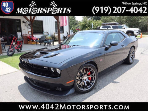 2016 Dodge Challenger SRT 392 RWD photo