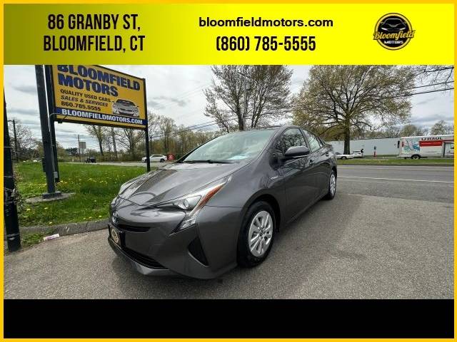 2016 Toyota Prius Two FWD photo