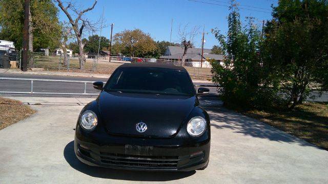 2016 Volkswagen Beetle 1.8T S FWD photo